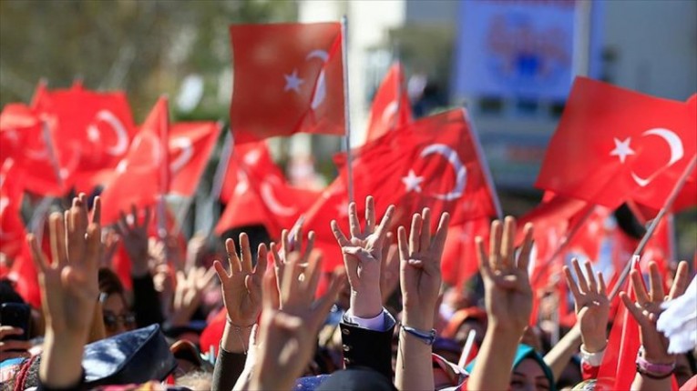 الخلاصة: الاحتفال بإرث الاستقلال في تركيا