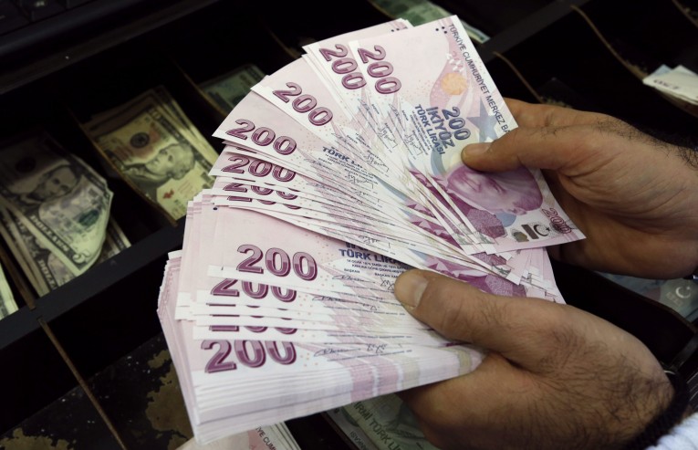 انخفاض حاد في اسعار الذهب والدولار مقابل الليرة التركية اخبار